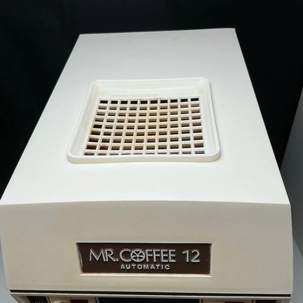 Joe DiMaggio Mr. Coffee 12 Automatic Coffee Brewing System W. Scoop And More